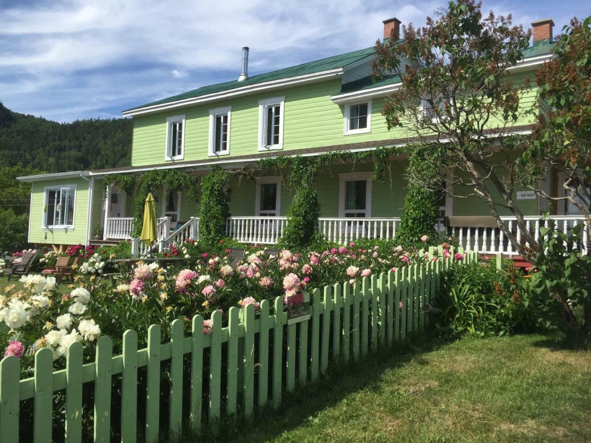 Bed and Breakfast Jardin Potager à Sainte-Rose-du-Nord Extérieur photo